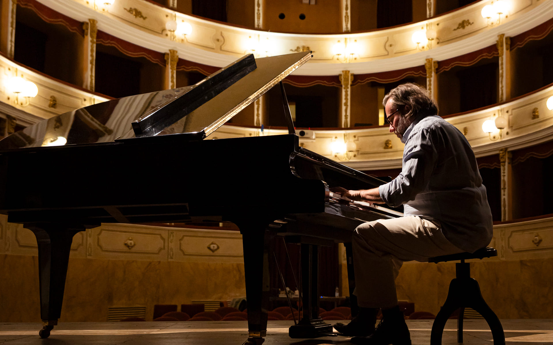 Pianist am Klavier