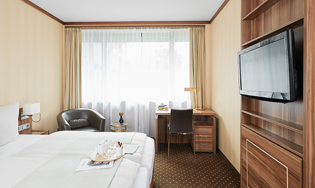 Living-Hotel-Dusseldorf-Business-Schlafzimmer
