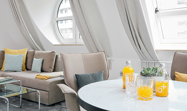 living-hotel-apartments-johann-wolfgang-frankfurt-business-maisonette-tisch